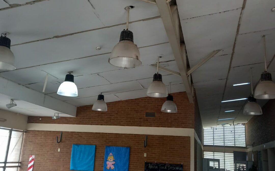 Asistimos al Jardín de Infantes 179 de la ciudad de Resistencia, donde reparamos los problemas de iluminación en la parte interna del edificio.