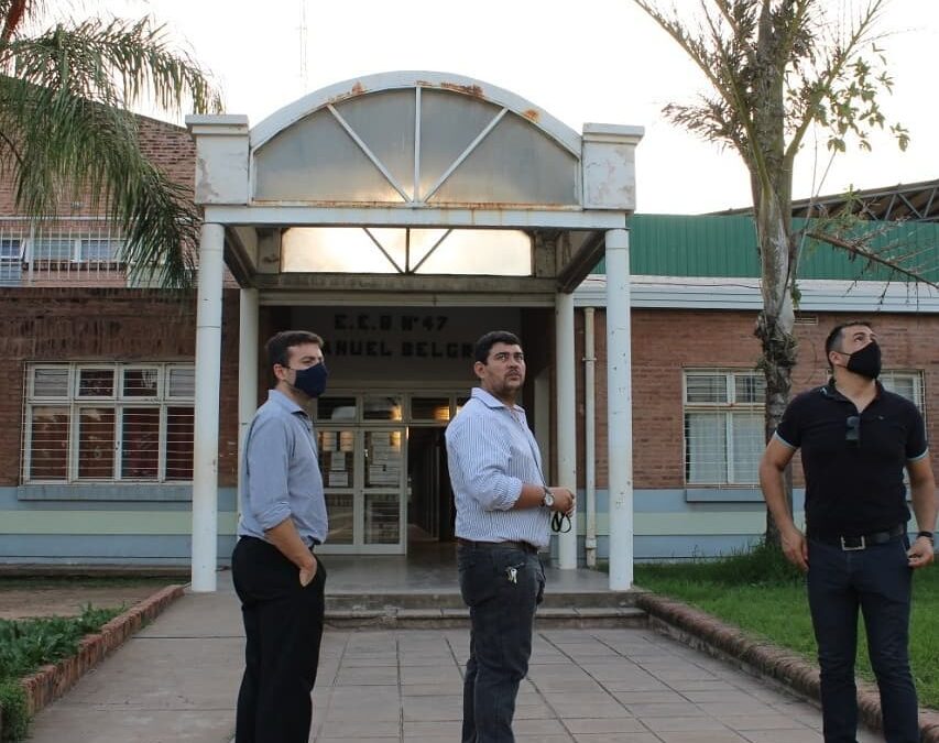 Visitamos las escuelas  N° 895 (Barrio Toba), la EEP N° 363 “Quinquenal”, la EES N° 71 “Esteban Echeverría”,  la EEP N° 510 “Pedro José Ramón Leale”, la EES N° 47 “Manuel Belgrano”  con quienes acordamos intervenciones edilicias y mantenimiento.