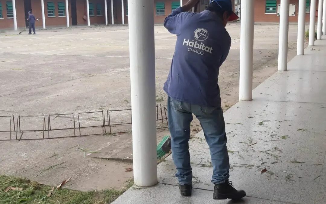 Esta semana, trabajamos con el equipo del Programa de Servicios y Mantenimiento de MECCyT y Equipo Hábitat en las Escuelas Nº 1056, Nº 73, Nº 242,Nº 835 y Nº 1067; y los Jardines de Infantes Nº 177 y Nº 123.