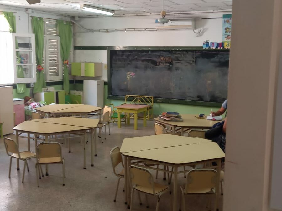 Solucionamos el problema en el sistema eléctrico de las salitas Verde y Amarilla del Jardín de Infantes Nº 65 “ Maestra Zoraida Aucar” de Resistencia.  