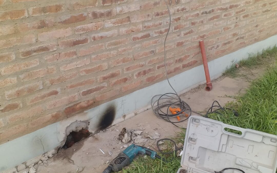 Realizamos reparaciones de la Escuela de Educación Especial N° 30 de “Fontana” en cañerías y provisión de agua potable.