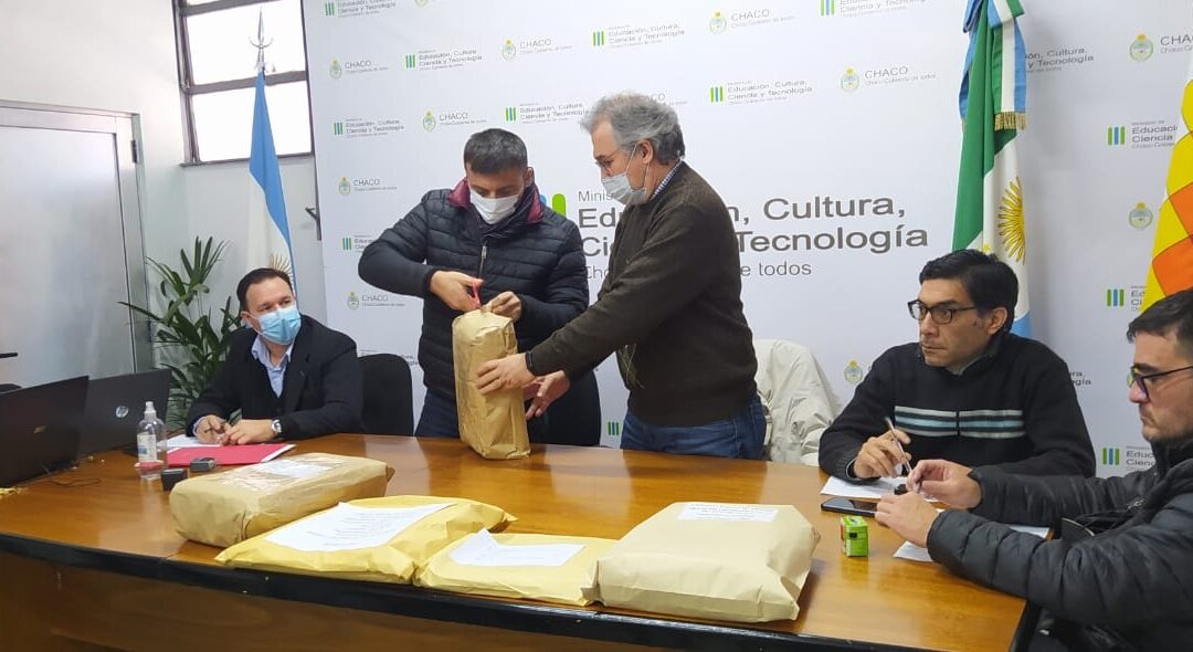 Abrimos los sobres para la licitación de la sustitución del edificio de la EEP N° 937 del paraje El Recreo de Castelli y para la ampliación y refacción de la EEP N° 59 de Quitilipi.