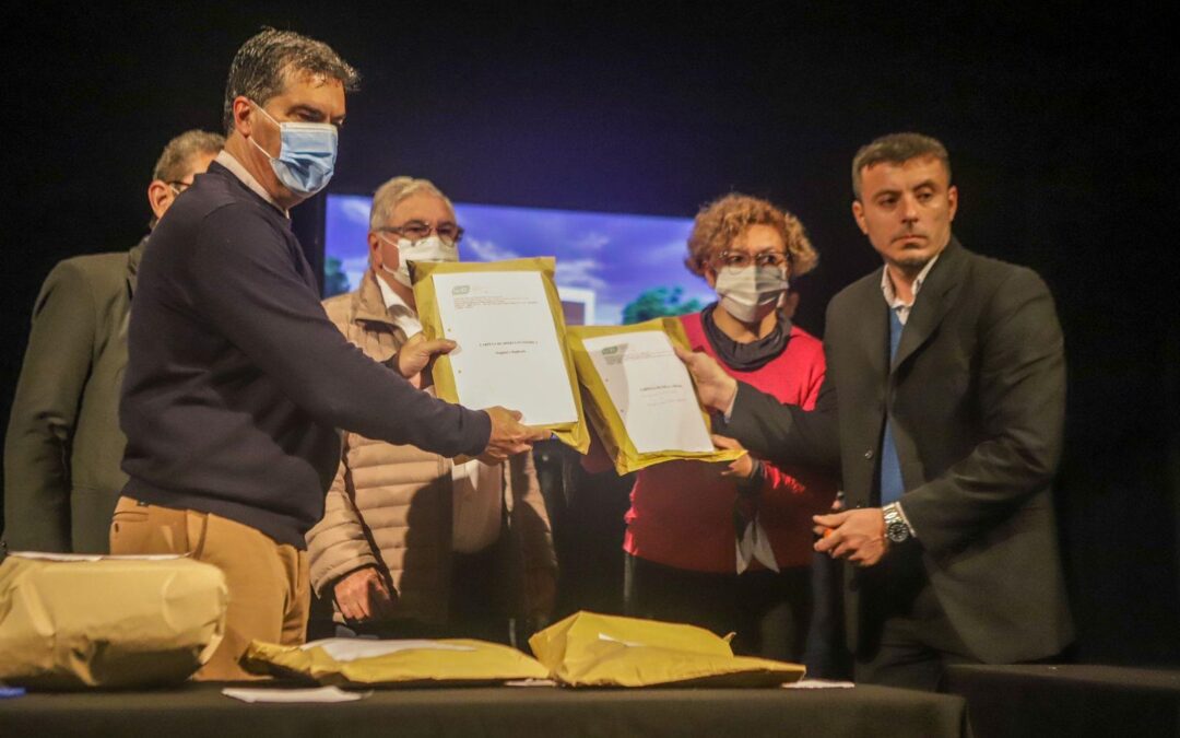 Abrimos los sobres para la licitación de  9 obras:  “Es un día muy especial por la trascendencia del acto”, dijo Capitanich