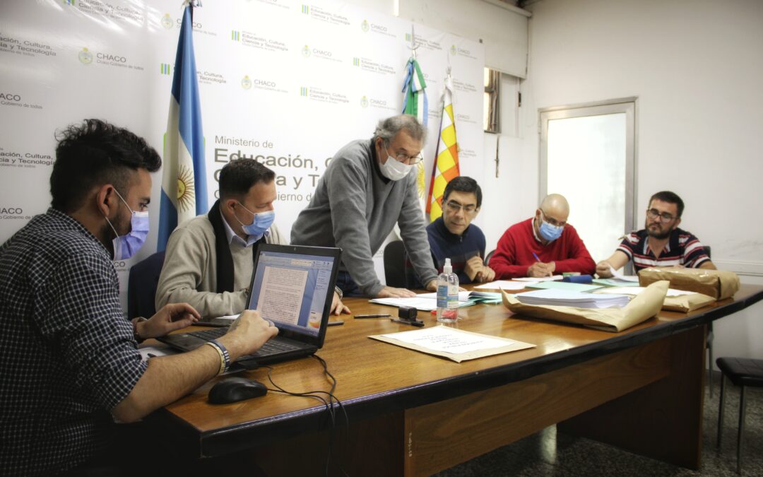 Licitamos obras financiadas por el programa Plan de Obras- Alta Precariedad, para escuelas rurales de las localidades de Presidencia de La Plaza, Miraflores y Villa Río Bermejito por un monto total de $ 297.698.752,57.