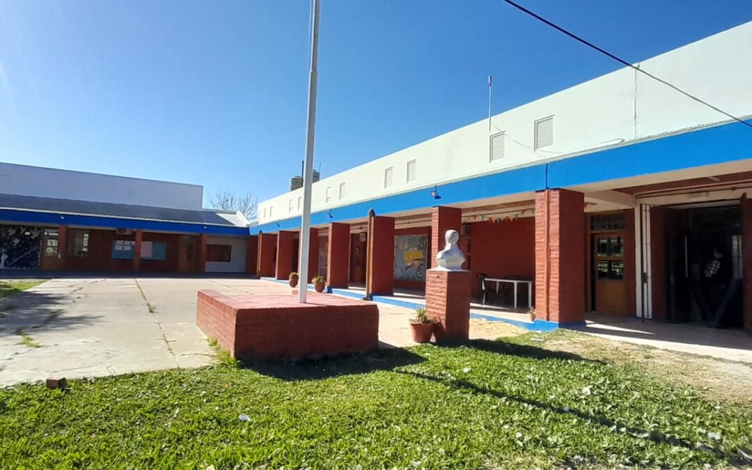 Avanzamos con la obra en la E.E.S. N° 79, Localidad de Puerto Bermejo se llevan a cabo remodelaciones para el establecimiento con un presupuesto oficial de $6.632.941,57.