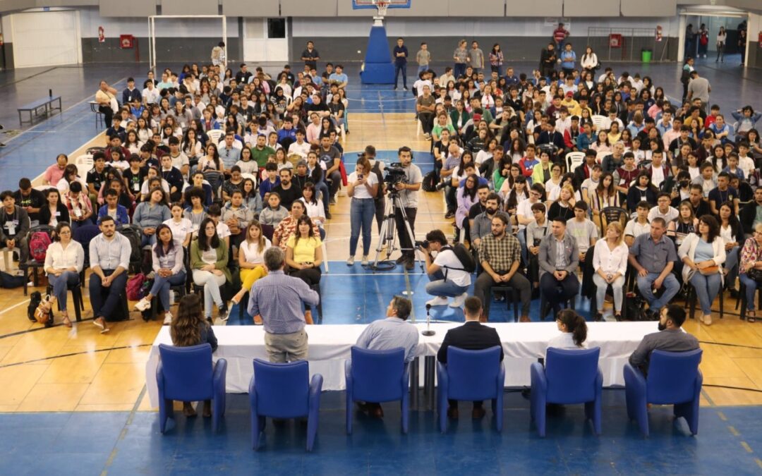 24 ESTUDIANTES PARLAMENTARIOS REPRESENTARÁN AL CHACO EN EL PARLAMENTO NACIONAL JUVENIL