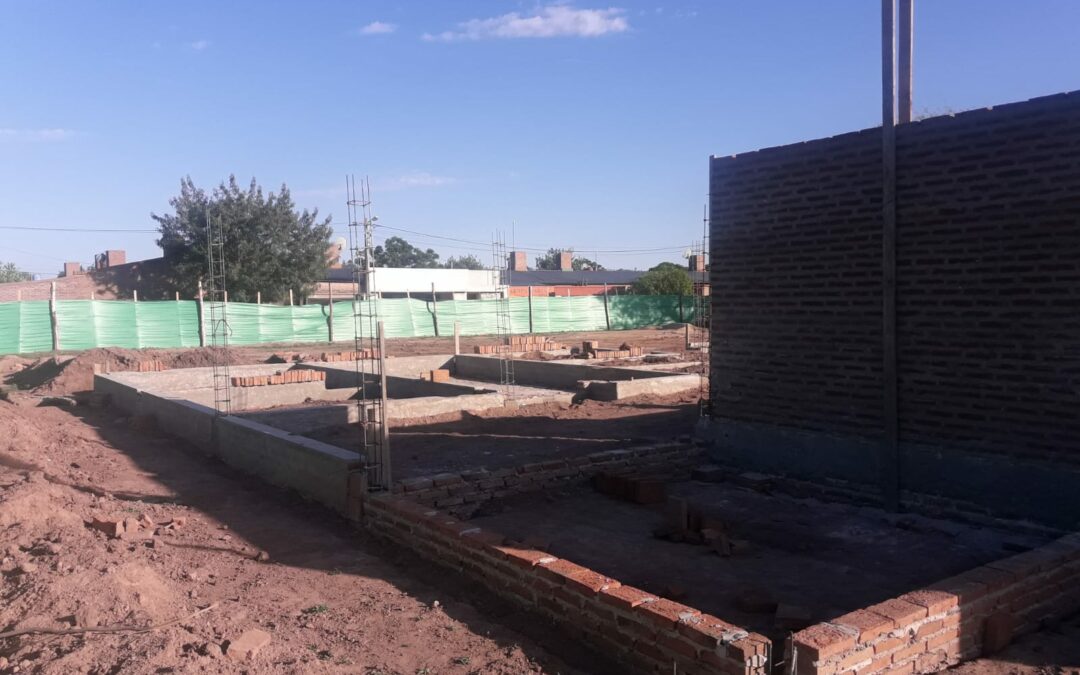 Avanzamos en la obra para la construcción del Jardín de infantes en la localidad de Campo Largo, tiene un presupuesto oficial de $61.716.233,35 y un plazo de ejecución de 6 meses.