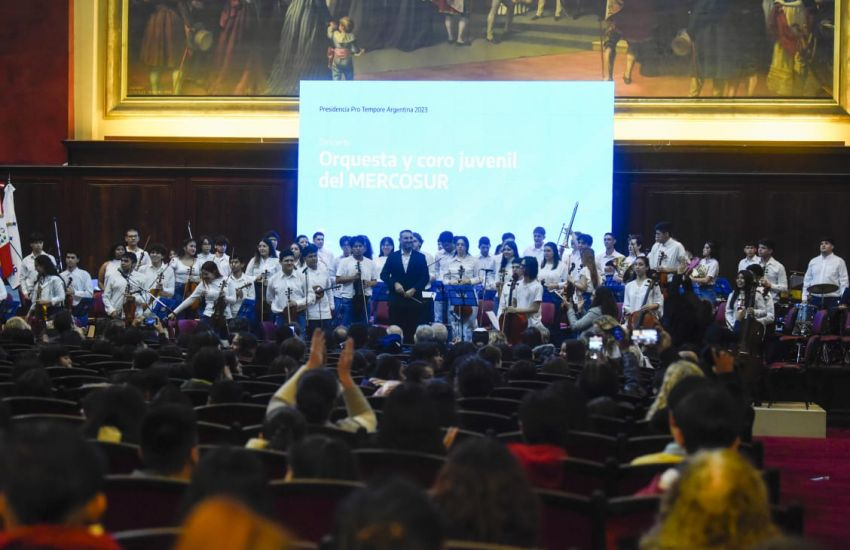 CINCO CHAQUEÑOS INTEGRARON EL CORO Y ORQUESTA JUVENIL DEL MERCOSUR