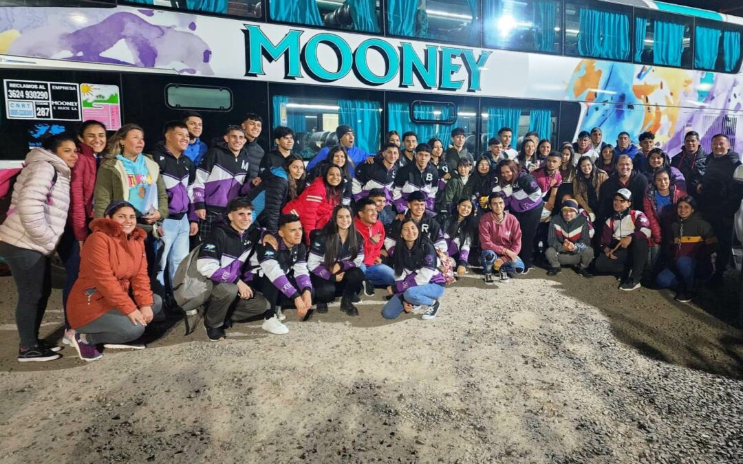 VIAJARON A CARLOS PAZ LAS PRIMERAS DELEGACIONES DE ESTUDIANTES GANADORES DE “5° JUEGA”