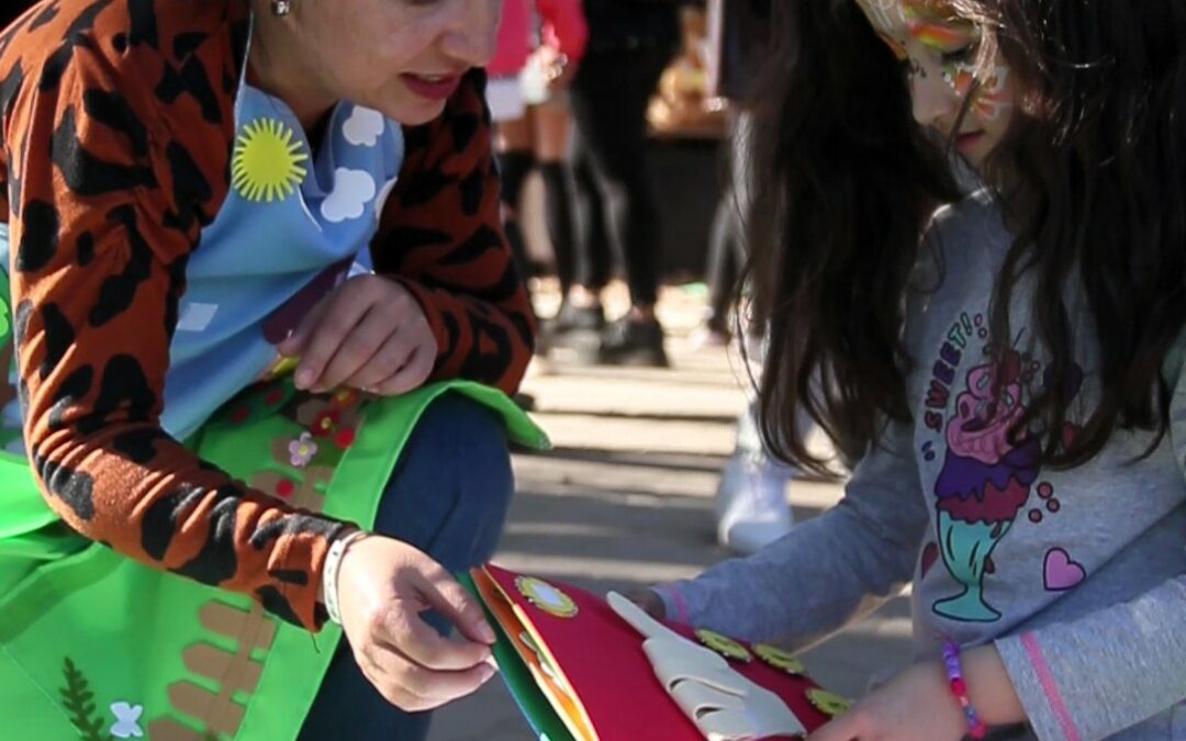 EDUCACIÓN EN LA BIENAL: LOS MÁS CHIQUITOS DISFRUTARON DE UNA DIVERTIDA PROPUESTA DE LECTURA