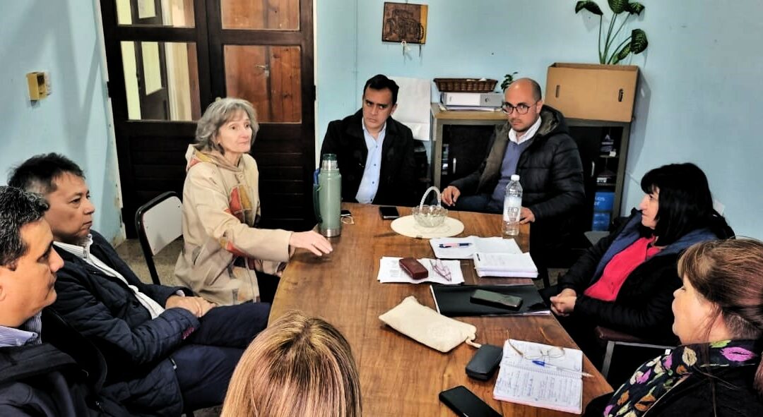 EDUCACIÓN ACOMPAÑA A LAS ESCUELAS SECUNDARIAS DE LA REGIONAL 10 PARA FORTALECER LA CONVIVENCIA ESCOLAR