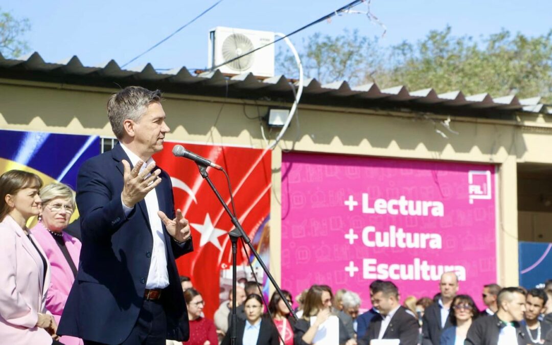 “Estamos comprometidos con la educación, con la cultura y con nuestro Chaco” aseguró el gobernador en la inauguración de la Feria Iberoamericana del Libro 