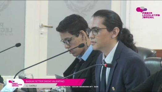 Poder Legislativo Juvenil: Estudiantes debatieron proyectos sobre salud mental, alimentación saludable y becas 