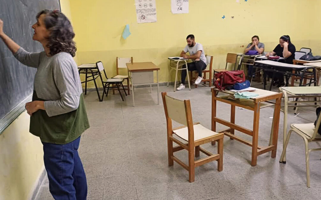 APRENDER EN VERANO OFRECE TERMINALIDAD EDUCATIVA PARA JÓVENES Y ADULTOS 