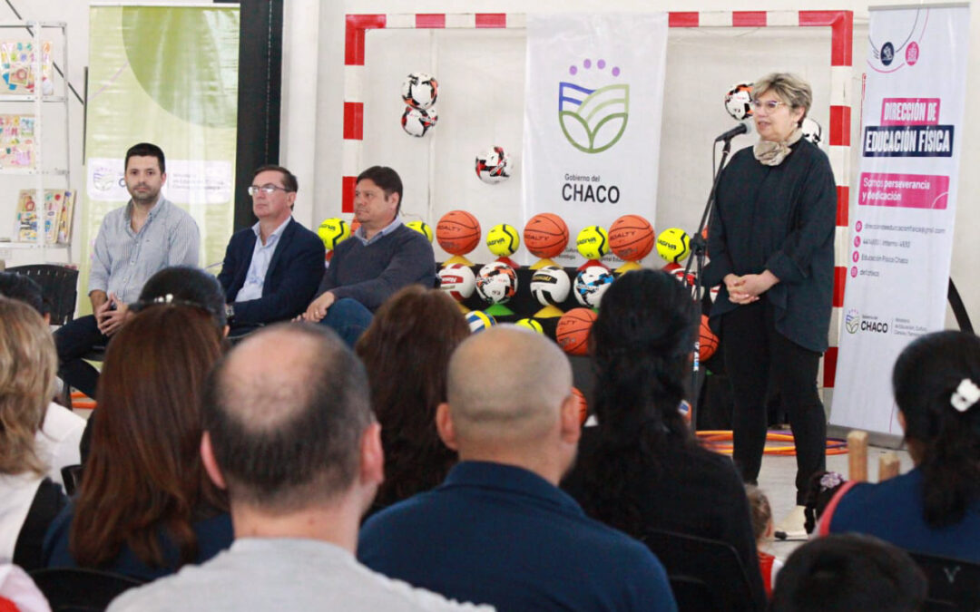 SÁNZ PEÑA: EL GOBIERNO ENTREGÓ ELEMENTOS DIDÁCTICOS DE EDUCACIÓN FÍSICA A 175 ESCUELAS PRIMARIAS Y SECUNDARIAS