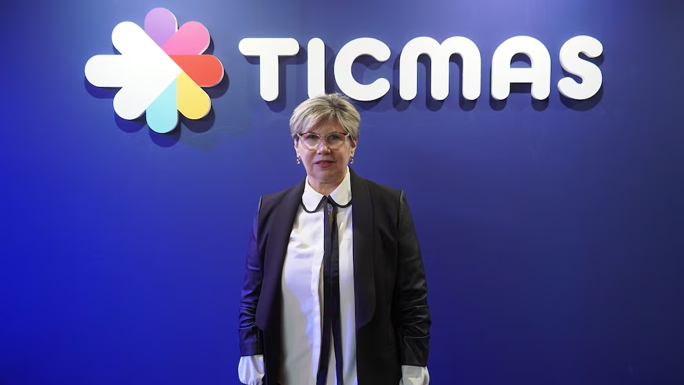 Naidenoff, en el espacio Ticmas de la Feria del Libro: «Que los chaqueños puedan salir adelante de la mano de la educación»