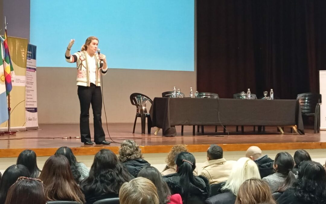 PROGRAMA APRENDO LEYENDO: EN SÁENZ PEÑA, DIRECTORES Y SUPERVISORES DE ESCUELAS PRIMARIAS PARTICIPARON DE ENCUENTRO DE CAPACITACIÓN 