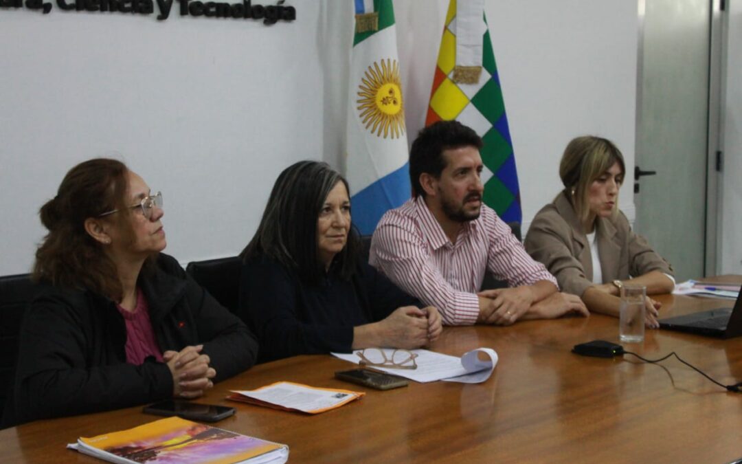 FINALIZÓ CURSO DE ENTORNOS ESCOLARES SALUDABLES SOBRE MANIPULACIÓN DE ALIMENTOS