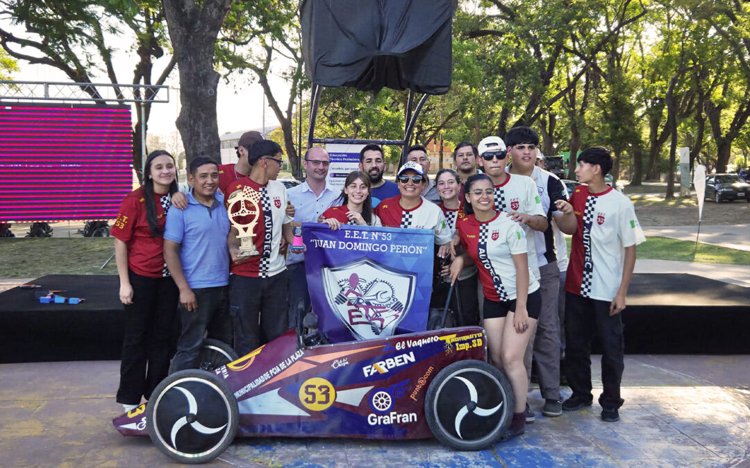 EDUCACIÓN TÉCNICA: EN LA CARRERA DE AUTOTEC EL PRIMER PREMIO LO OBTUVO LA EET N° 50 DE CORZUELA 