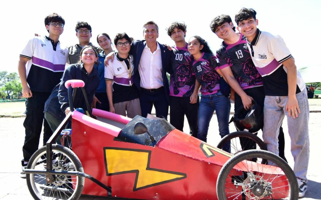 EL GOBERNADOR ZDERO ACOMPAÑÓ EL INICIO DE LA EXPO TEC Y AUTOTEC QUE REVALORIZA A LAS ESCUELAS TÉCNICAS