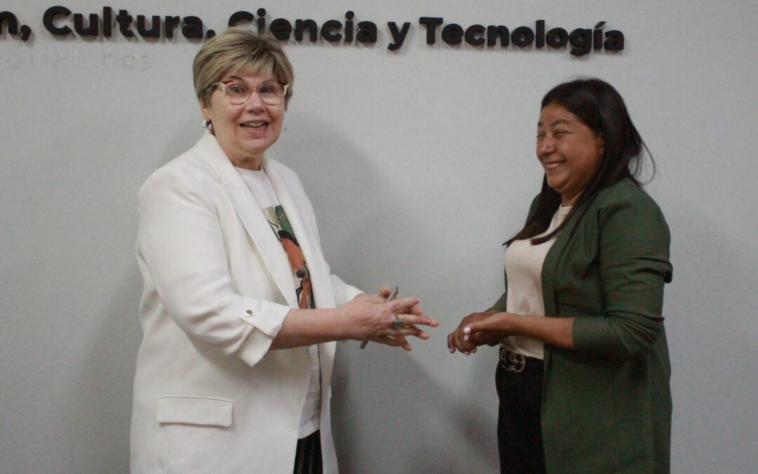 LA MINISTRA NAIDENOFF EXPRESÓ SU ORGULLO PORQUE GLORIA CISNEROS ES CANDIDATA A SER LA MEJOR DOCENTE DEL MUNDO POR SEGUNDO AÑO