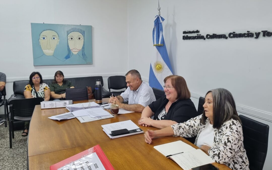 Estabilidad laboral docente: con avances clave, Educación y sindicatos llevaron a cabo la última Mesa Técnica del 2025