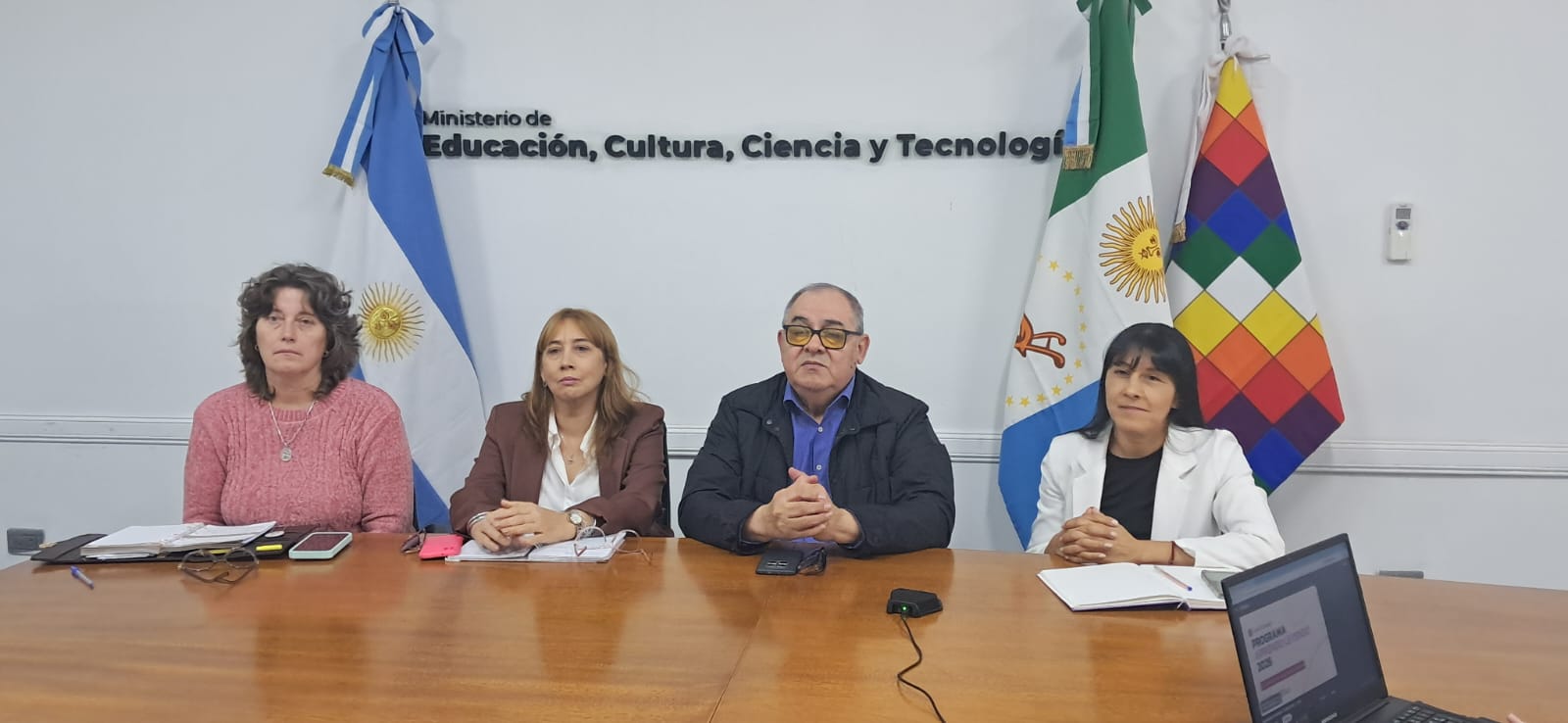 EDUCACIÓN CONTINÚA CON LA CAPACITACIÓN DE APRENDO LEYENDO PARA FORTALECER LA LECTURA COMPRENSIVA EN EL PRIMER CICLO DE PRIMARIA