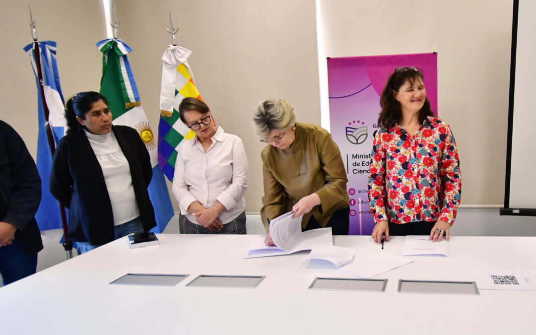 EDUCACIÓN FIRMÓ CONVENIO CON INSTITUTO FRANCÉS DE ARGENTINA PARA FORTALECER LAS POLÍTICAS DE PLURILINGÜISMO EN EL CHACO
