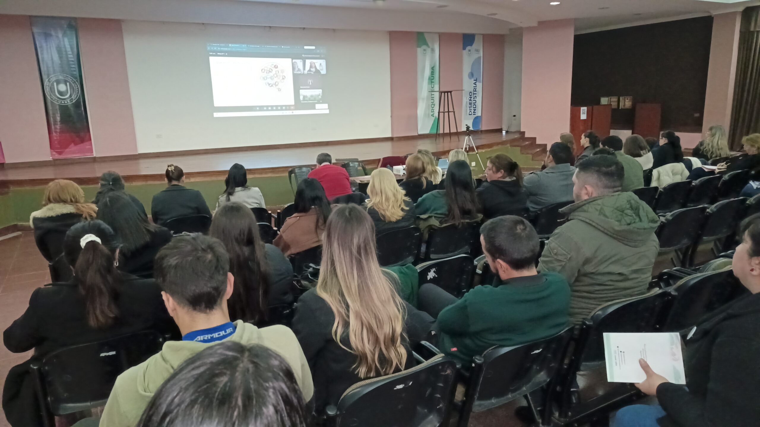 SITUACIONES PROBLEMÁTICAS EN ESCUELAS: EDUCACIÓN REALIZÓ ENCUENTROS DE FORMACIÓN PARA EL FORTALECIMIENTO DE LA INTERVENCIÓN 