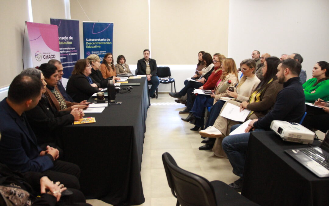 Educación fortalece el trabajo conjunto con intendentes y legisladores para consolidar la política educativa provincial